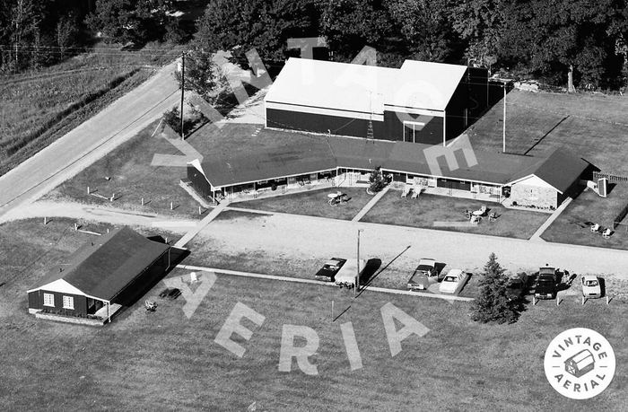 Great Escape Motor Lodge (Redwoood Motor Lodge) - 1983 (newer photo)